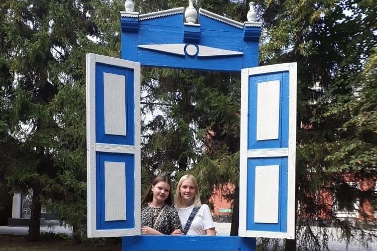 фотозона наличники на усадьбе ГМИЛИКА_gmilika.jpg