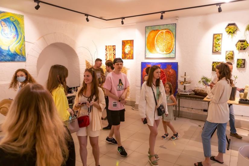 арт-галерея ART HOUSE CODE_code_arthouse.jpg