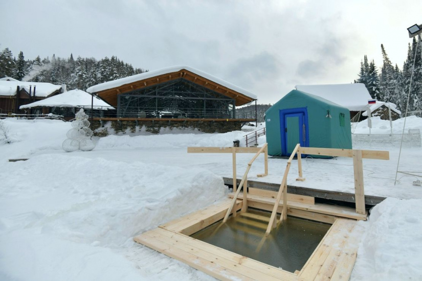 купель на таежной заимке Лесная сказка_turbaza_belokurikha.jpg