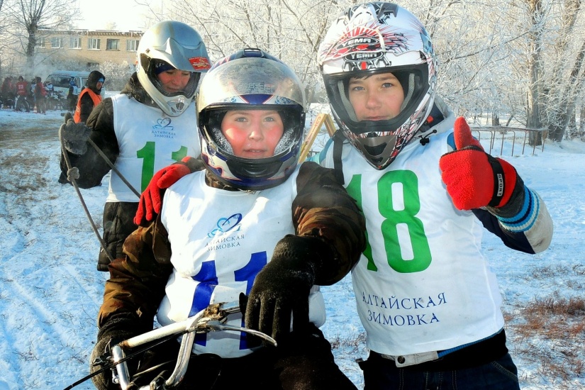 гонки мотолыжных экипажей на Алтайской зимовке_Виктор Пантыкин.jpg