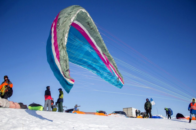 параплан_Голубцовские склоны_Александр Скачко.jpg