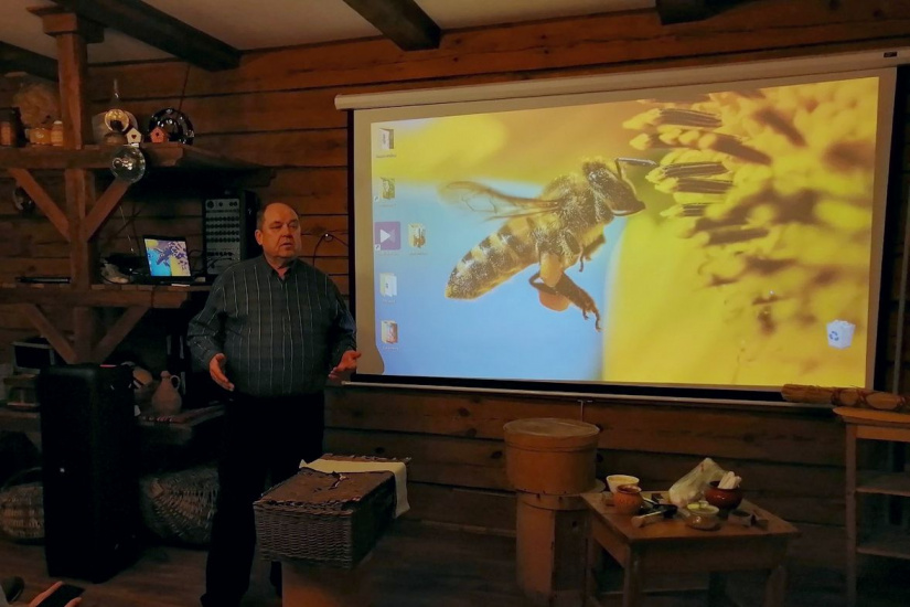 программа на усадьбе экомузея Мир пчел_Мария Мерлушкина.jpg