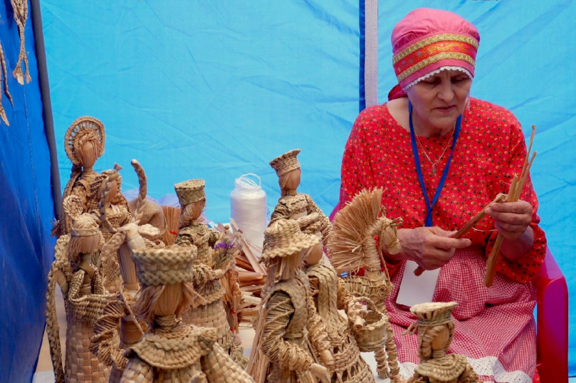 народный мастер Полина Гладких_altaimagnet_Николай Носков.jpg