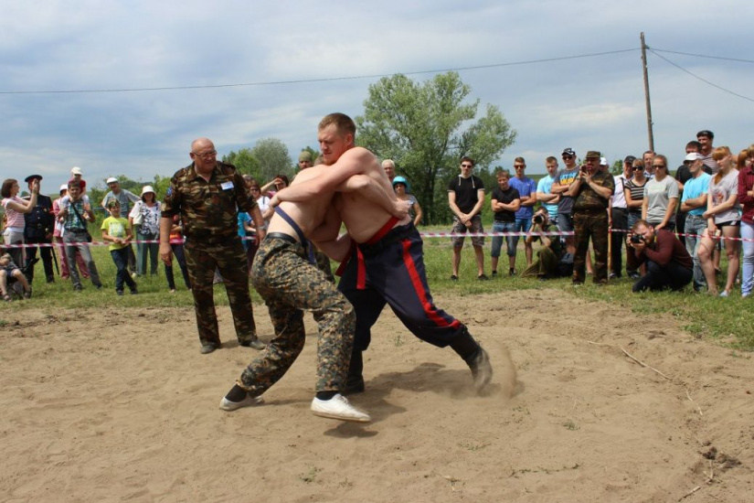 борьба на ломка_Шермиции на сибирской земле_Атаманец БСКО.jpg
