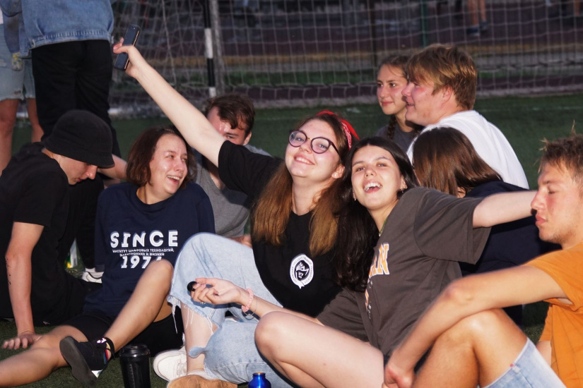 зрители фестиваля спортивных забав Ивана Сусанина_laptarebr.jpg