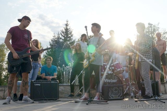 группа Элевэйторс - участник фестивалей Огниво и Ритмы улиц_elevatorsband.jpg