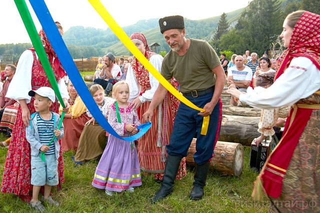 фестиваль на усадьбе Сокол Алтайские плетенки_Валерий Карпов.jpg