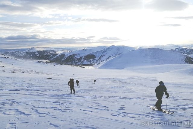 экспедиция АлтГУ на пик Шангина на подходе к вершине_Андрей Дудник.jpg
