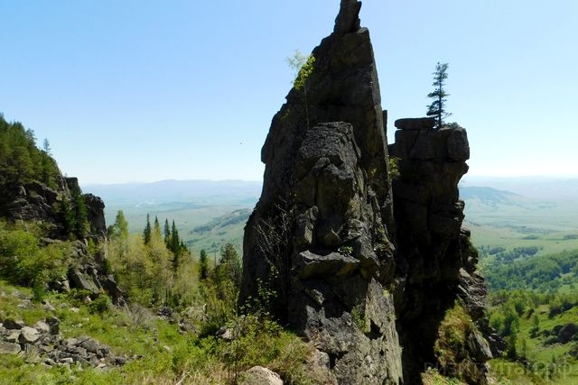 скалы-останцы на вершине Бабыргана_angeltour22.jpg