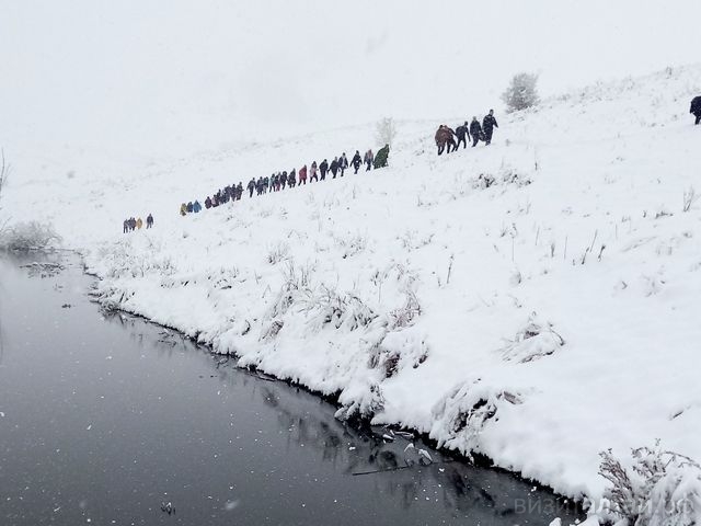 студенты Алтайского колледжа промышленных технологий и бизнеса поднимаются на гору Бабырган.jpg