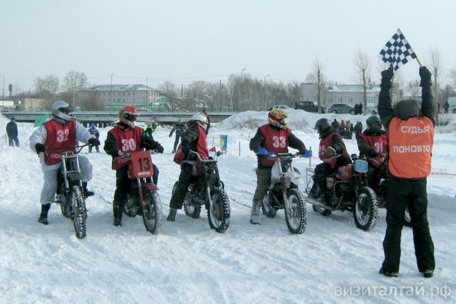 гонки мотолыжных экиппажей_алтайская зимовка.jpg