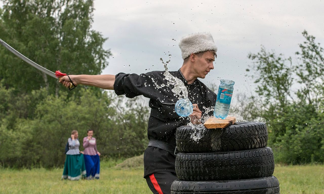 Веселый праздник силы и удали соберет казаков в Павловске: Шермиции на  Сибирской земле отметят первый юбилей