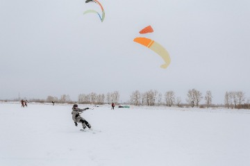 Барнаул, соревнования по сноукайтингу
Автор: Валерий Степанюк