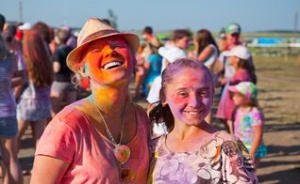Фестивали красок набирают популярность в Алтайском крае