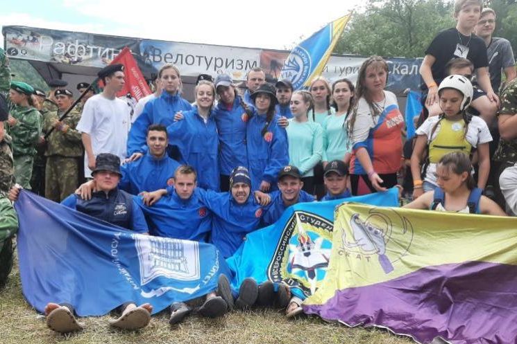 Свыше 200 участников собрал туристский фестиваль на реке Песчаной