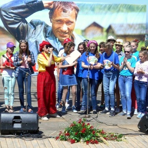 Квест для школьников стал новинкой праздника на Пикете. Летом участниками этой игры станут детские экскурсии в этнопарк «Легенда»