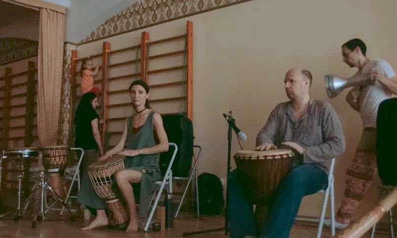 Погружаться в творчество, открывать клубы, тусить с киноманами и планировать будущее: уикенд-гид по Барнаулу на 14-15 октября