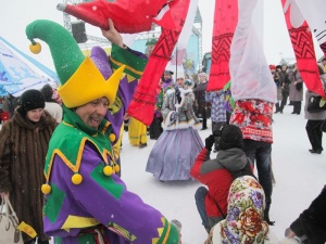«Богатырская сила», «Масленичный Столб» и другие традиционные забавы ждут гостей фестиваля «Сибирская Масленица»