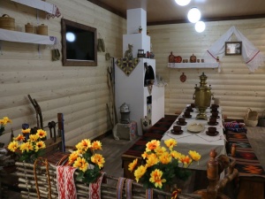 «Интурмаркет-2015»: настоящую горницу с уникальными экспонатами воссоздали на стенде Алтайского края 