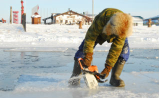 Началась подготовка к конкурсу ледовых скульптур «Алтайская зимовка»