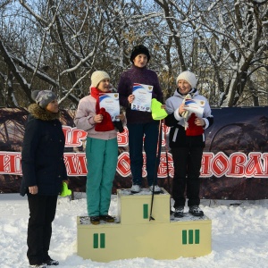 «Зимовка» для всех возрастов. 120 человек от 55 лет и старше приняли участие в соревнованиях по скандинавской ходьбе в Рубцовске 