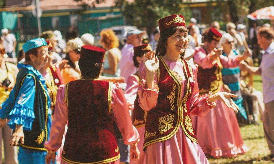 Главному батыру – живого барана, гостям – игры, песни и угощения: Сабантуй отметят в «Лесной сказке»