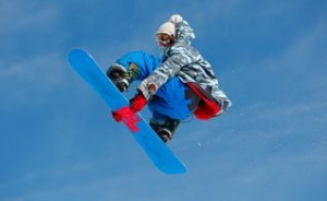 Прыжки с трамплина, акробатические трюки, море адреналина и драйва –  «Алтайская зимовка» на ГЛК «Авальман»!