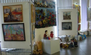 Художественная школа в гостях у музея. В Барнауле организована юбилейная выставка детской художественной школы №2