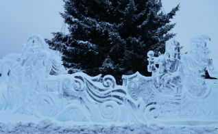 Ледовые скульптуры ждут своих зрителей