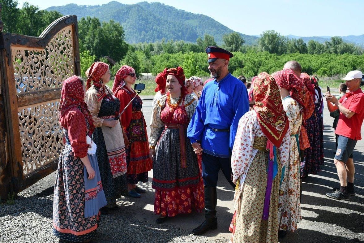 Алтайские плетенки на Усадьбе Сокол_maidan_rosstan.jpg