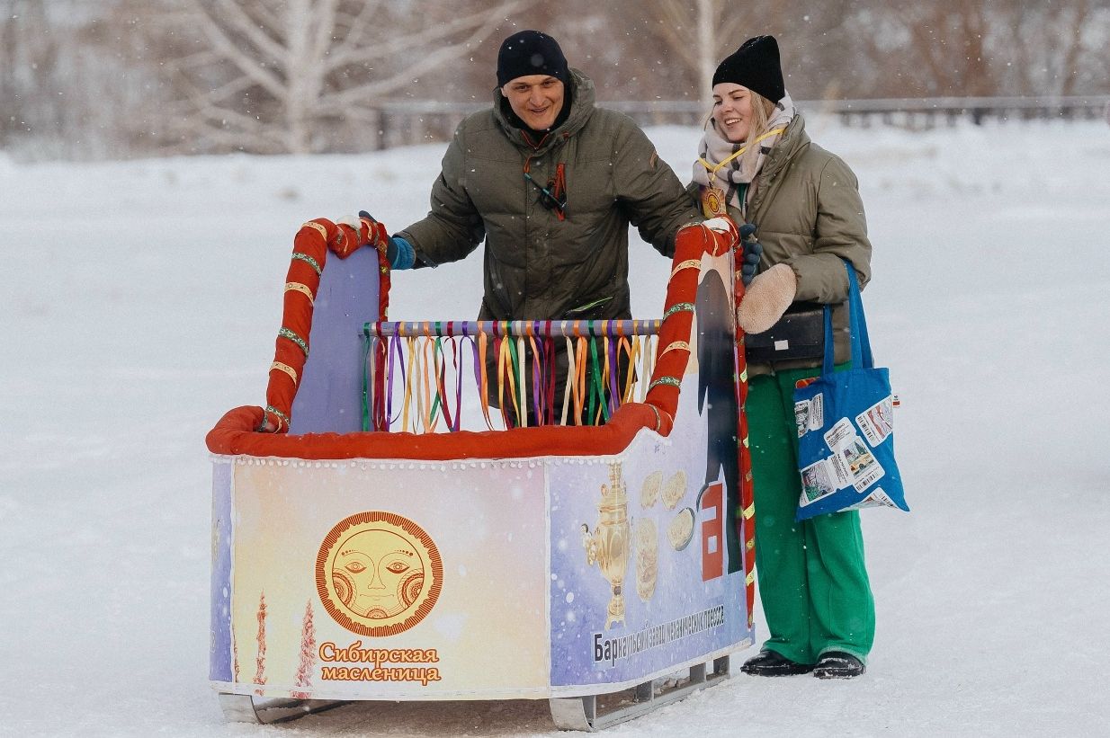 конкурсные сани Сибирской Масленицы_Руслан Гвоздев.jpg