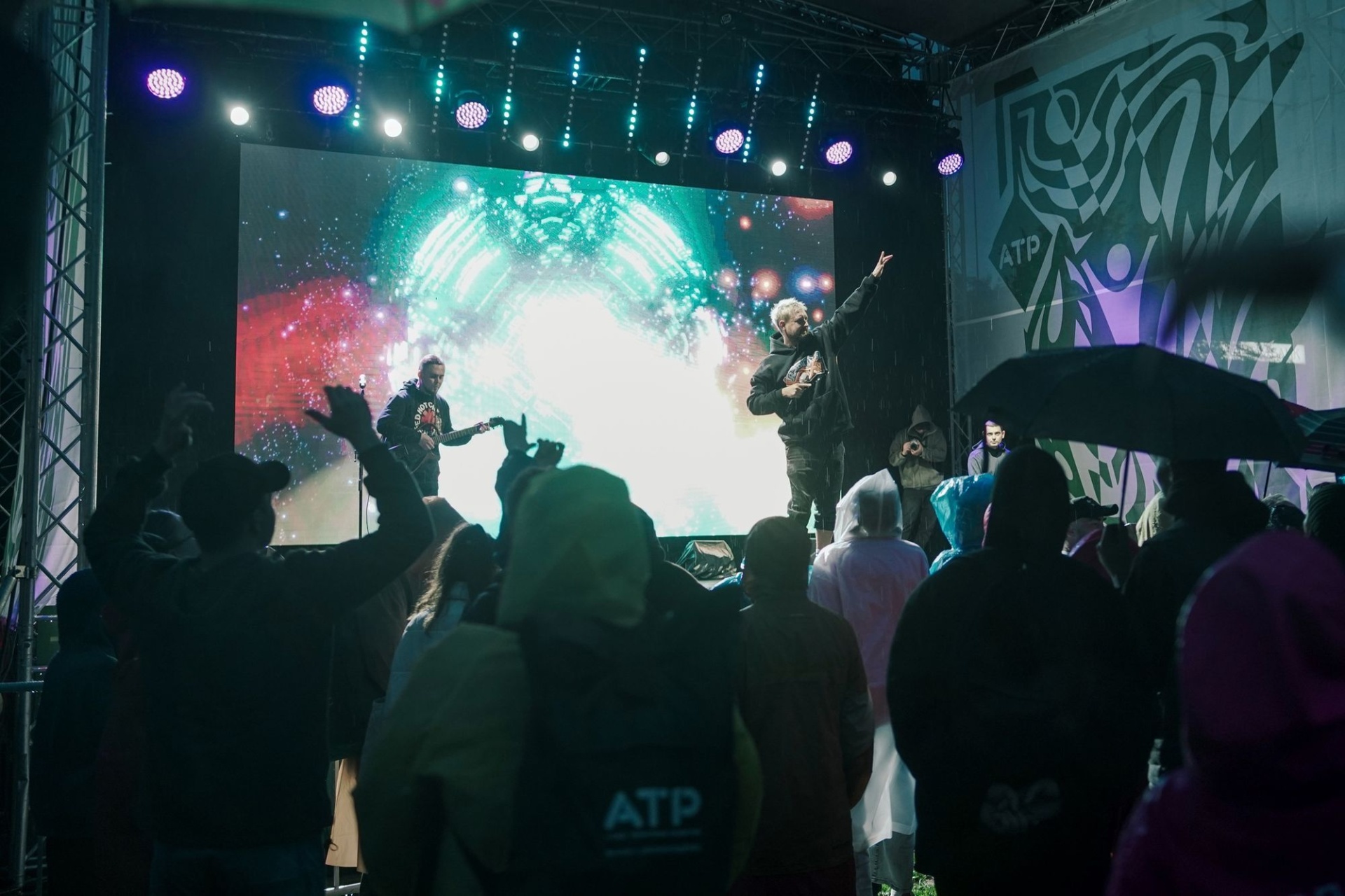 вечерний концерт на форуме АТР_forumatr.jpg