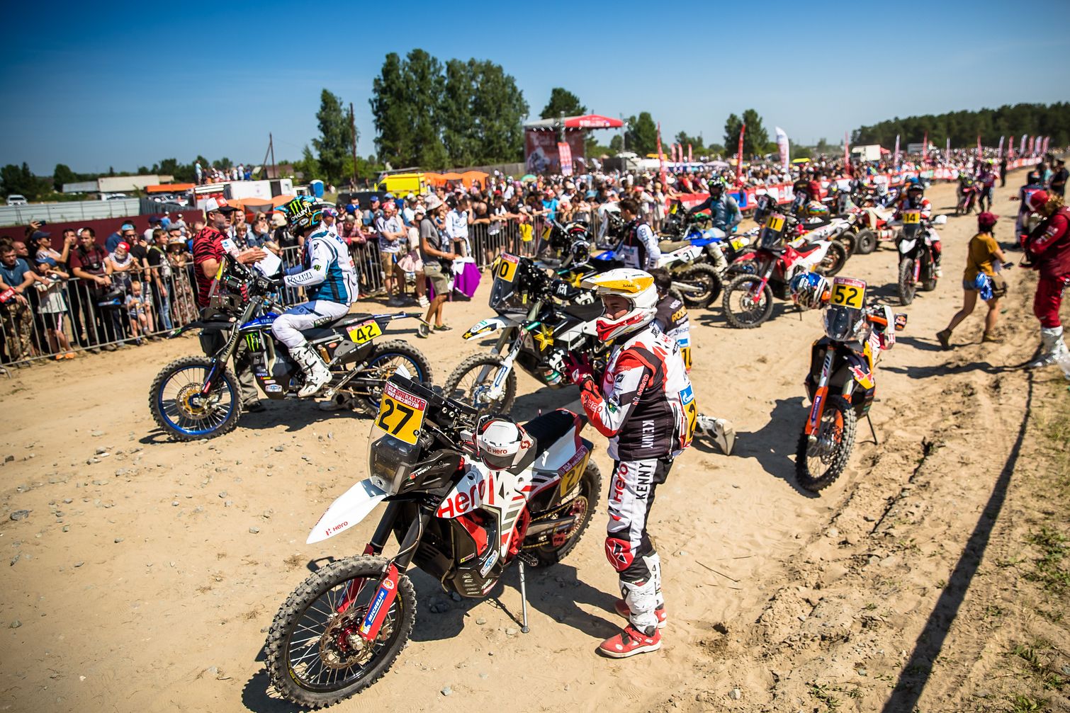 перед стартом ралли Шелковый путь в Рассказихе_silkwayrally.jpg