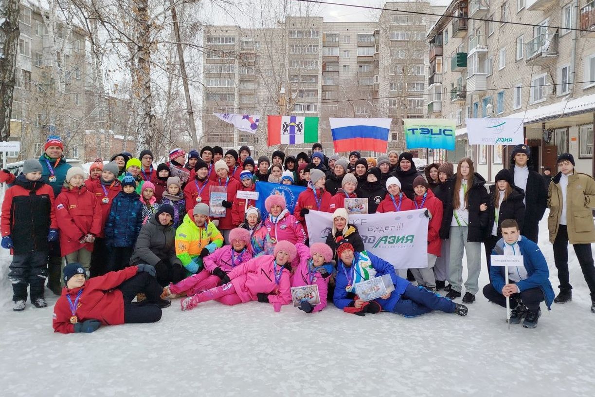 участники фестиваля по зимнему рафтингу Ледокол_sportufks.jpg