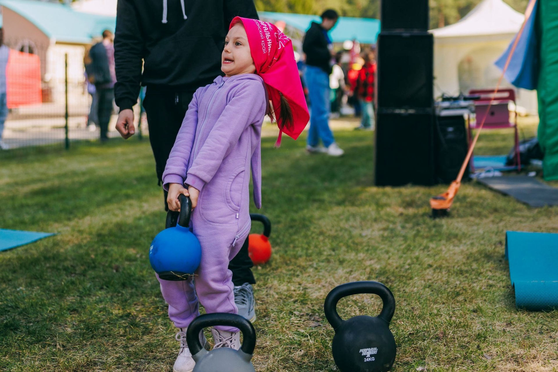 силовные снаряды на фестивале Цветение_маральника_Елена Захарова.jpg