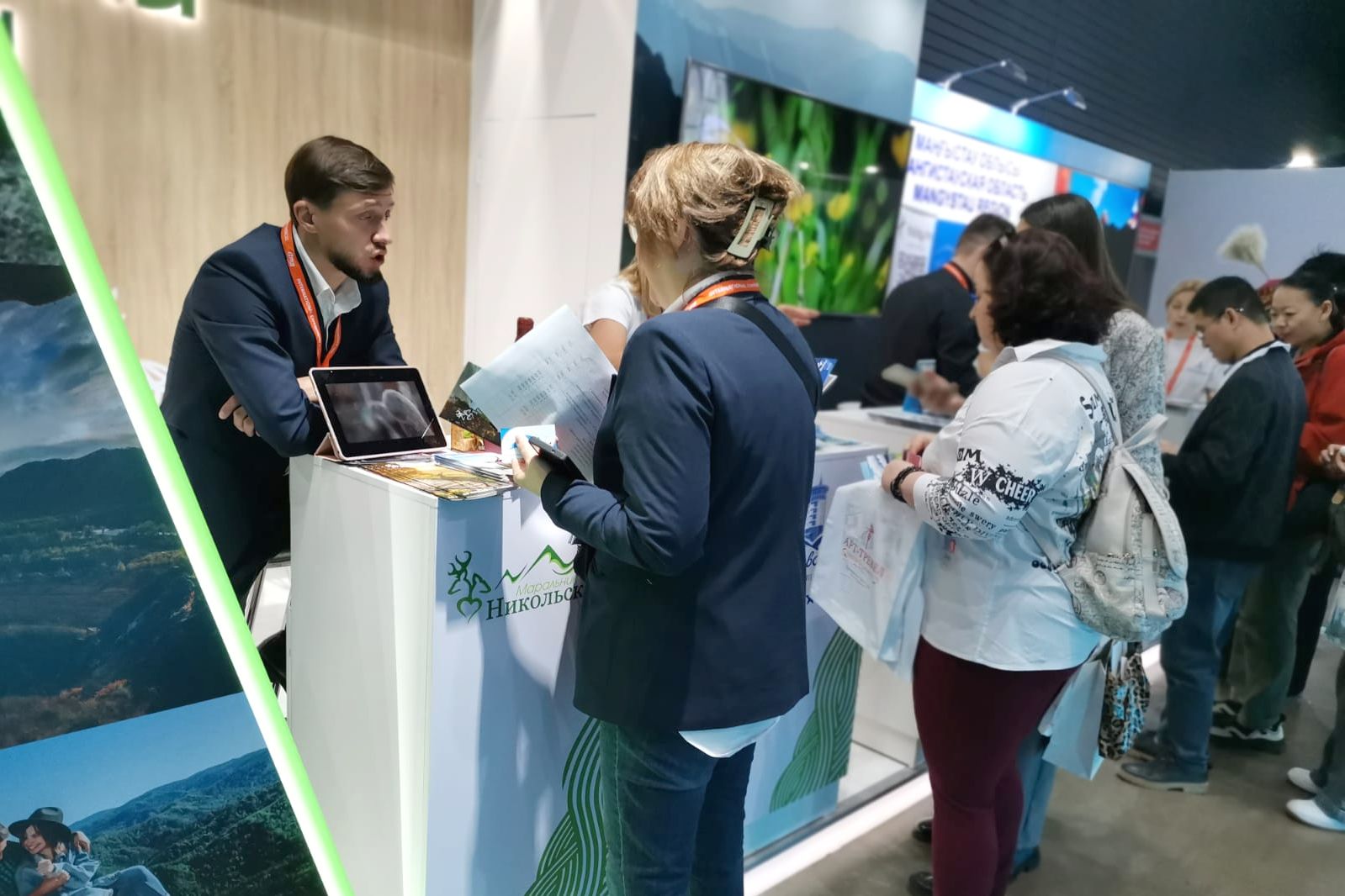 маральник Никольское на туристской выставке KITF в Казахстане _Сергей Попович.jpg