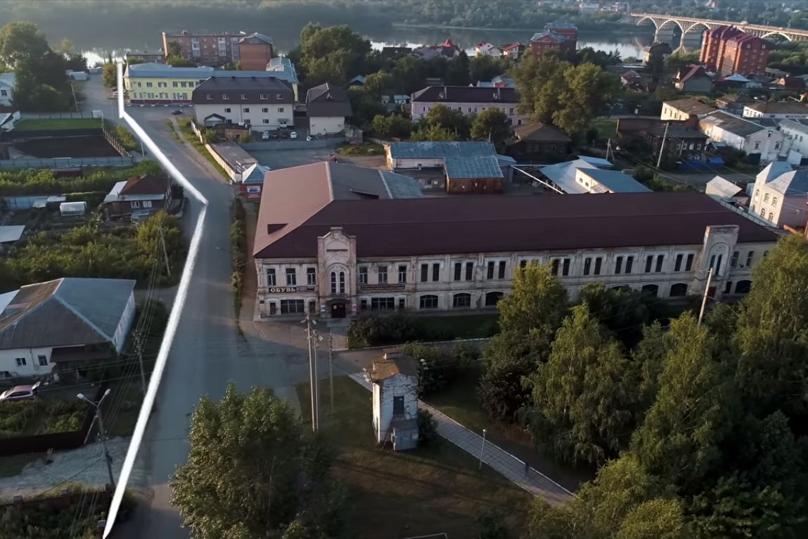 следы крепостного рва в Кривом переулке Бийска_Страсти имперские_MOVIEMAKERS.jpg следы крепостного рва в Кривом переулке Бийска_Страсти имперские_MOVIEMAKERS.jpg