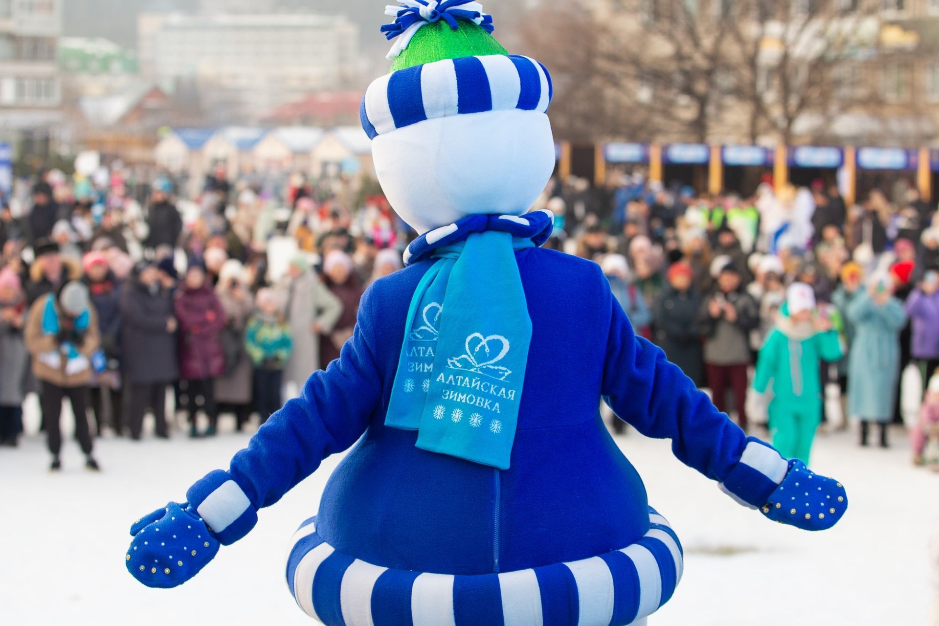 Снеговик Алтайской Резиденции Деда Мороза на Алтайской зимовке_Всеволод Клещев.jpg