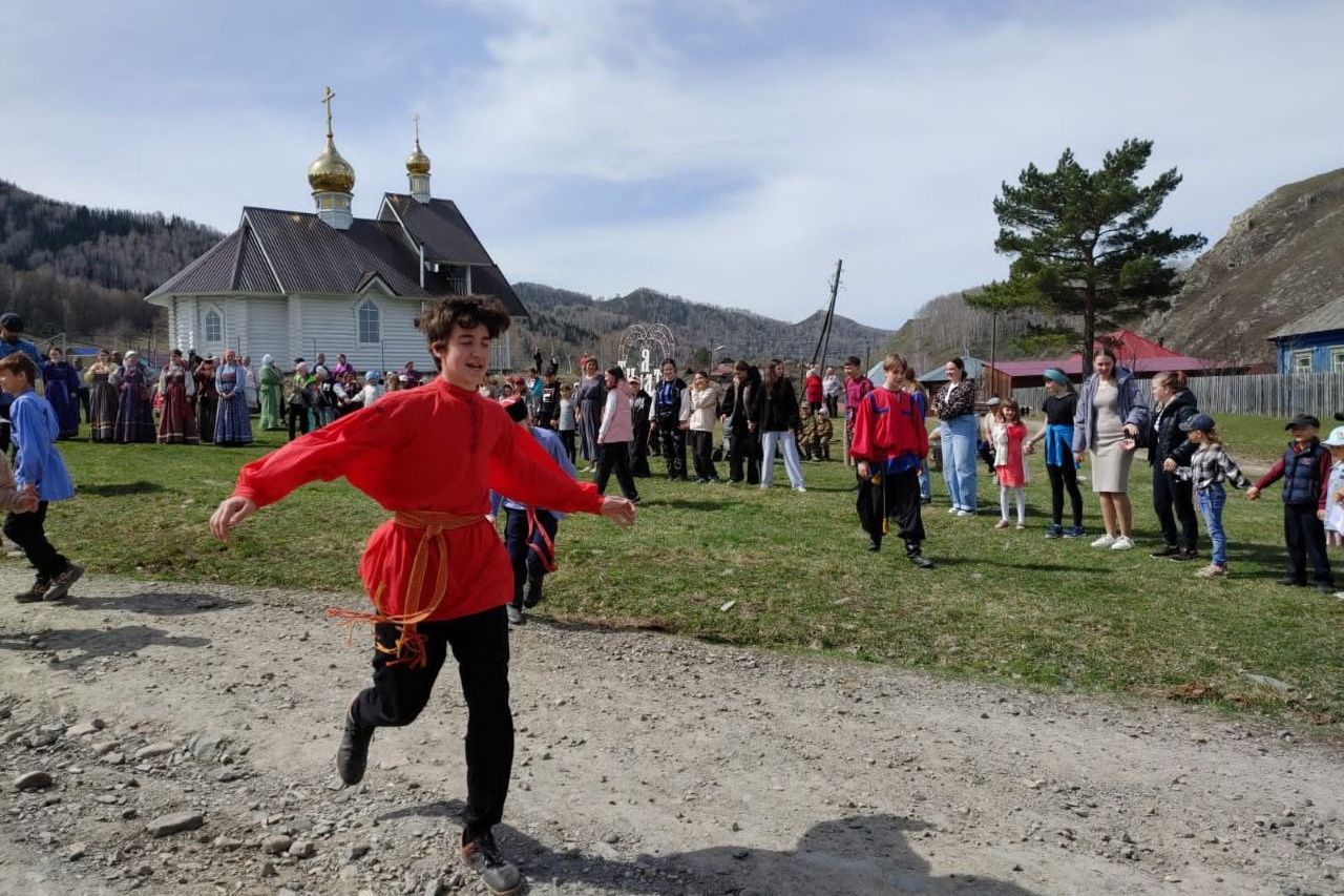 обряды на Красную горку в Тулате Чарышского района_Александр Головин.jpg