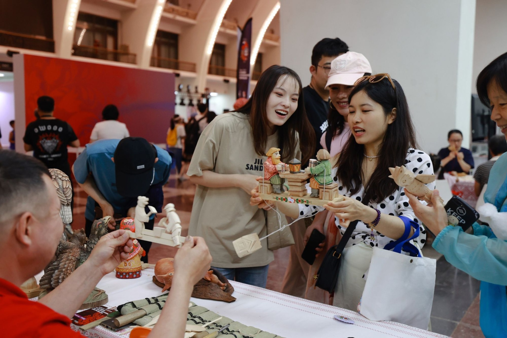 ярмарка фестиваля Слово о русском сердце_new__gorod.jpg