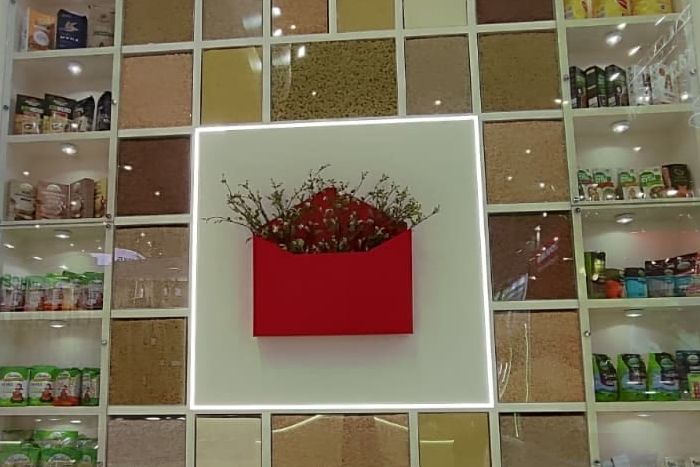 конверт с цветущей гречихой на стенде Алтайского края_altaypicseprom.jpg