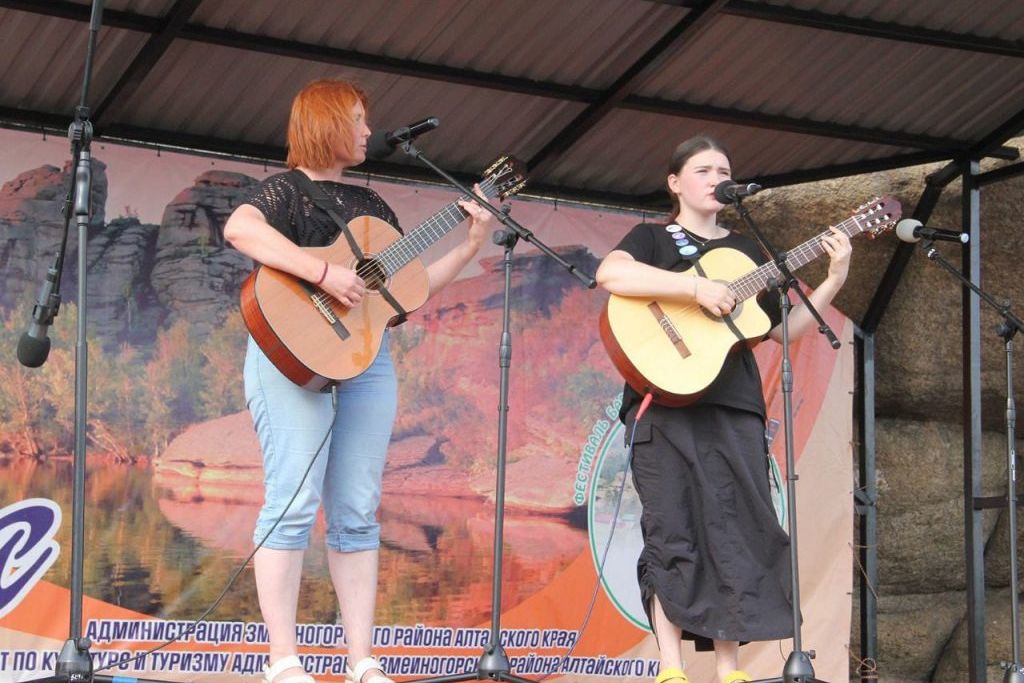 участницы фестиваля Звенигора-2024_киц-змеиногорск.рф.jpg