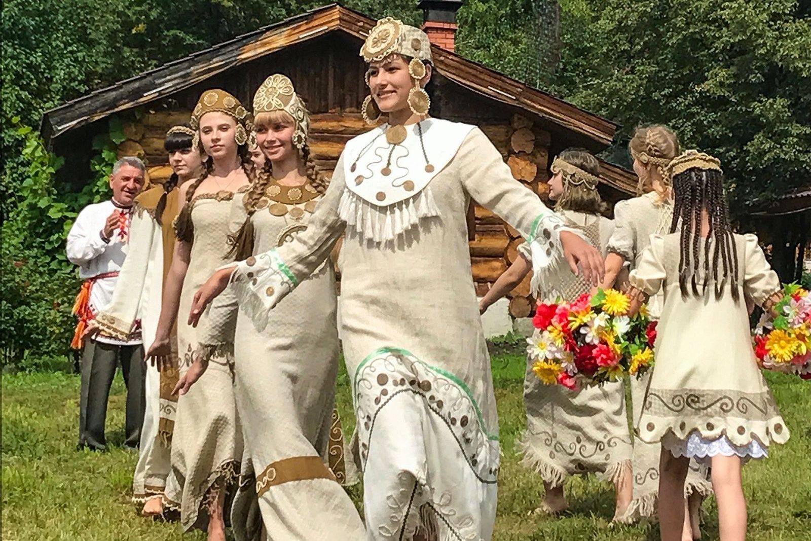 модное дефиле на фестивале Алтайские плетенки_pletenkifest.ru.jpg