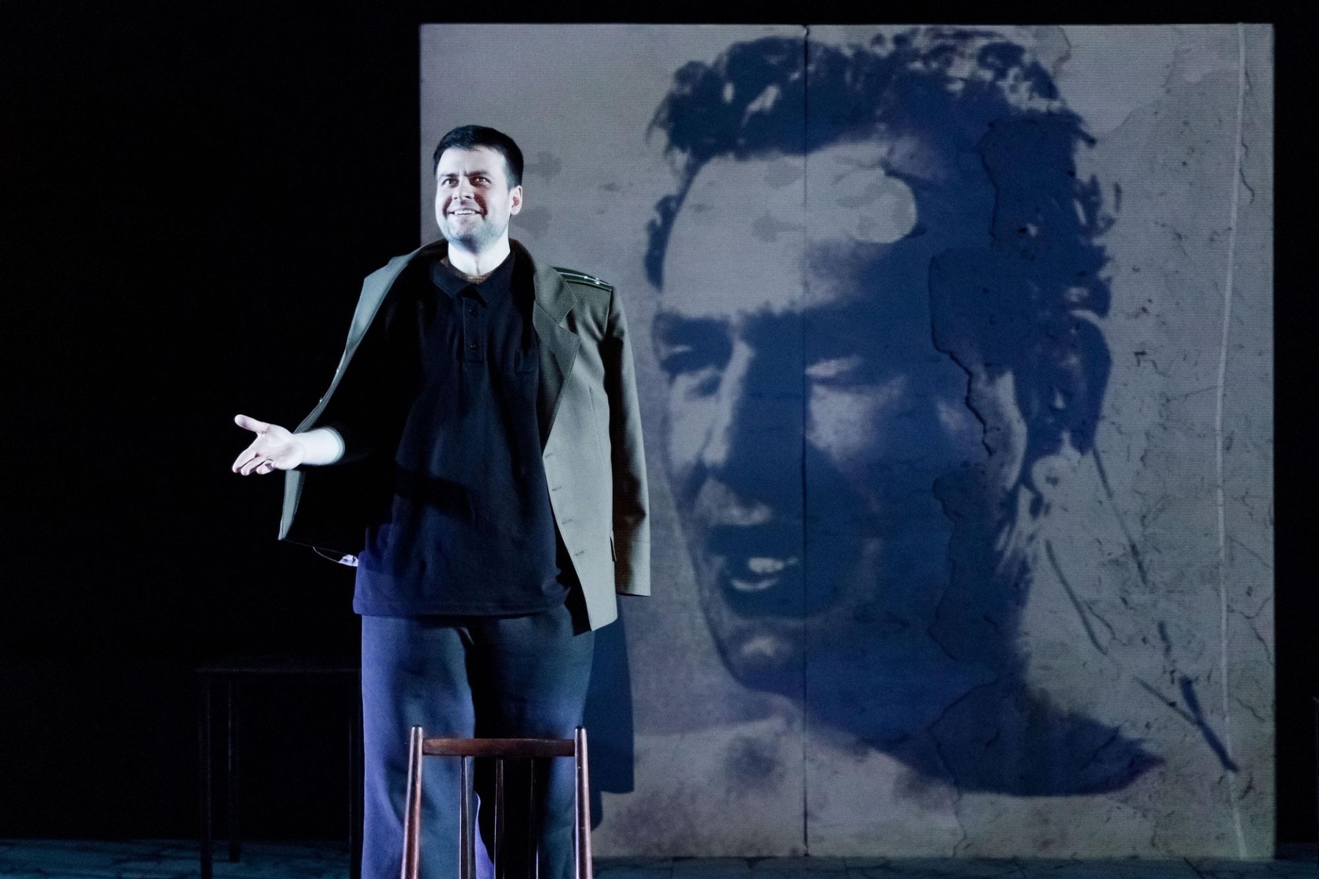 фрагмент из спектакля Титов Долгое ожидание_minkultura22.jpg