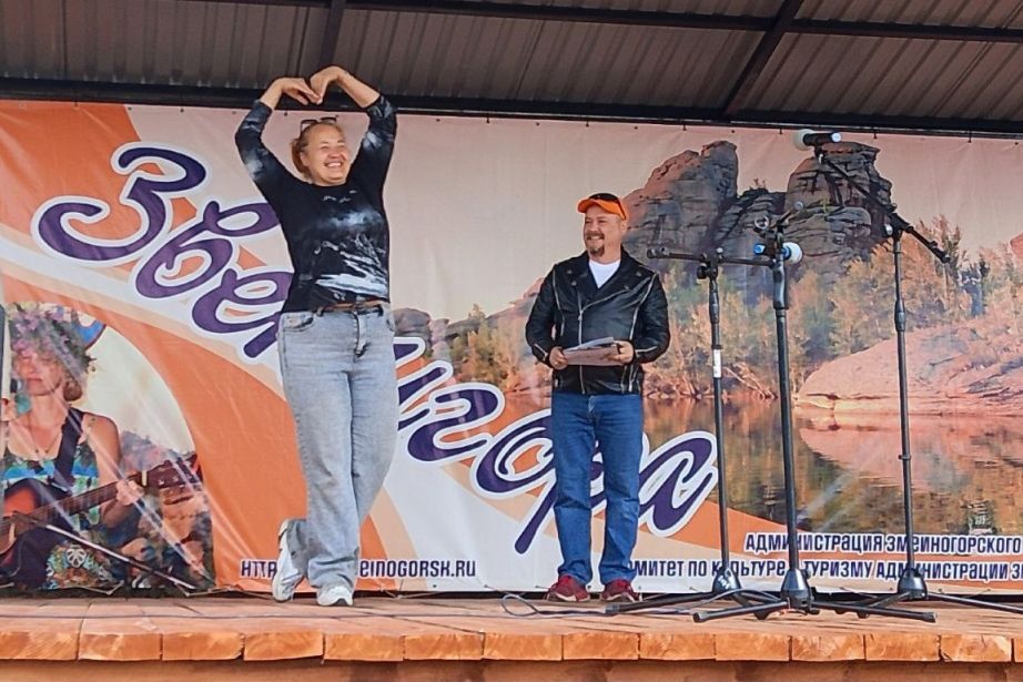 участница фестиваля Звенигора_kkt-zmeinogorsk.ru.jpg