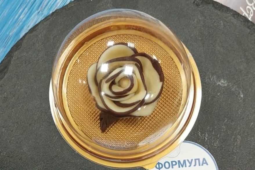 шоколадная роза из Музея шоколадного мастерства_madame_choco_barnaul.jpg