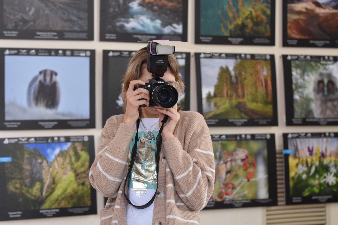 участница фотоклуба Сфера на выставке Живая природа Алтая_spheraphotoclub.jpg