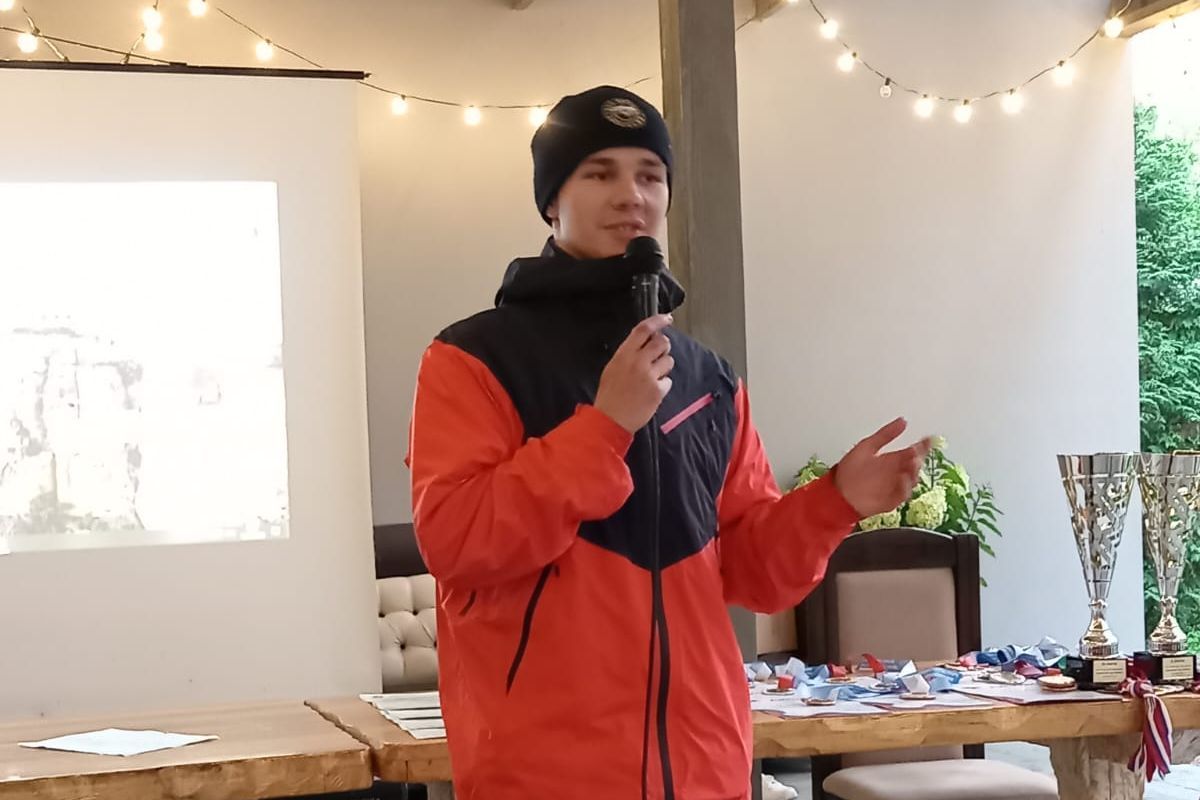 Сергей Гашников - Золотой гид Алтая 2025_Виктор Белых.jpg