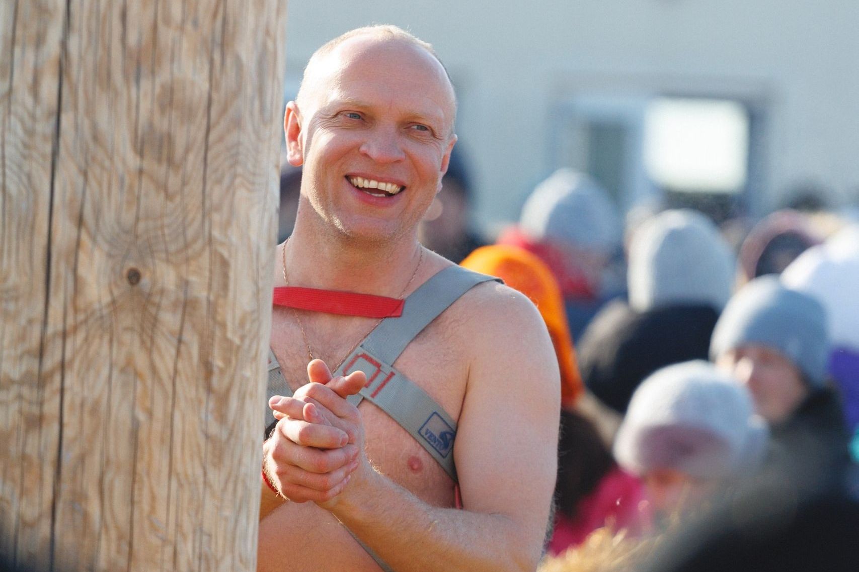 столболаз Сибирской Масленицы_Евгений Петров_sibmaslenica.jpg