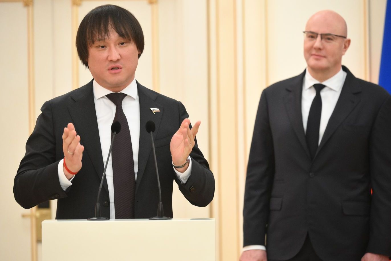 Сангаджи Тарбаев на вручении Премии Правительства РФ в области туризма _komtour.duma.gov.ru.jpg